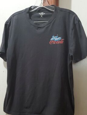 Hollister Charcoal Short-Sleeve Tee with Red & Blue Coca-Cola Graphic Size M